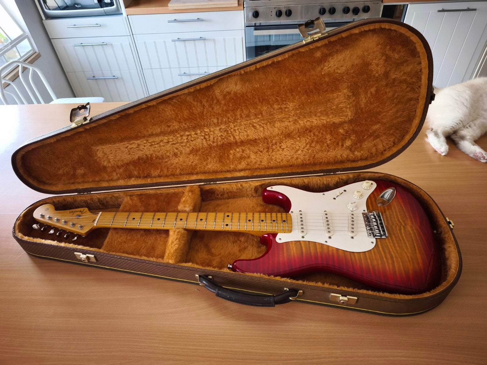 Fender Stratocaster Japan Foto Flame 1994, Enlèvement ou Envoi