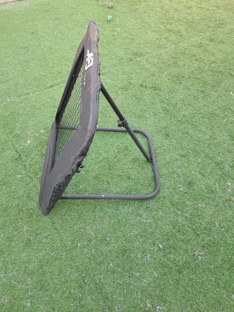 AJ sports voetbal rebounder 84 cm op 84 cm verstelbaar, Ophalen