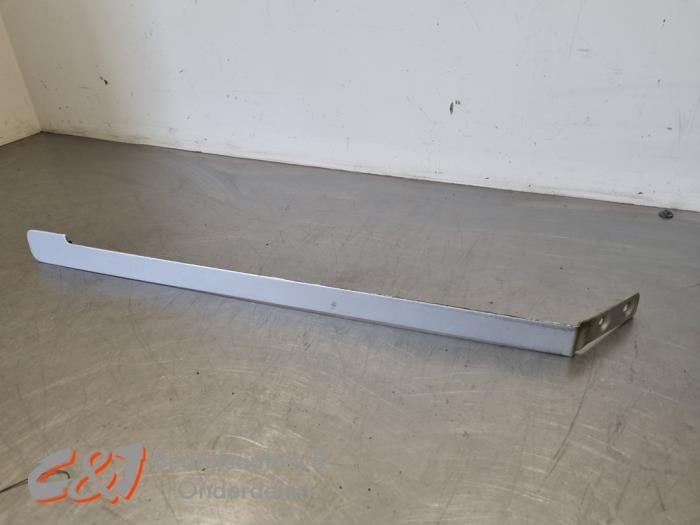 Schuifdeur Rail links van een Volkswagen Caddy, Gebruikt, -, Volkswagen, -