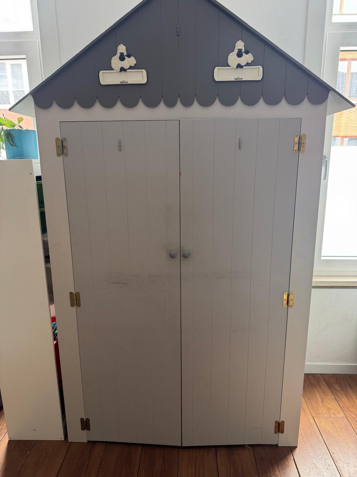 Huisjes kledingkast te koop, Kinderen en Baby's, Ophalen, Zo goed als nieuw, Kast