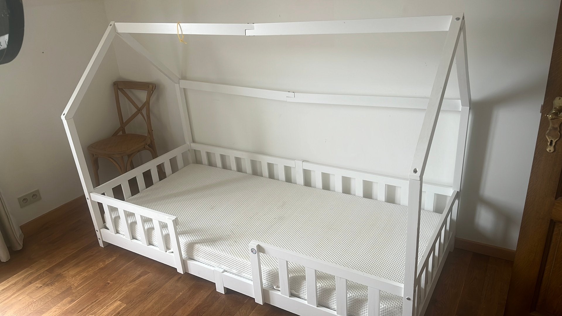 Lit enfant plus matelas, Enlèvement, Comme neuf