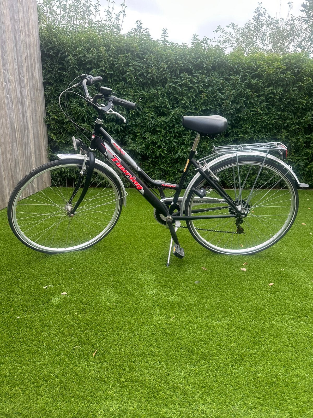 Damesfiets - Touring - Zwart/Rood - Met versnellingen, Fietsen en Brommers, Ophalen, Gebruikt, Versnellingen