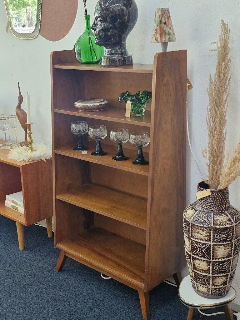 Vintage boekenkastje schuine pootjes, Ophalen, Gebruikt, Vintage, Met plank(en)