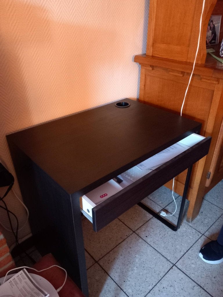 bureau, Enlèvement, Comme neuf