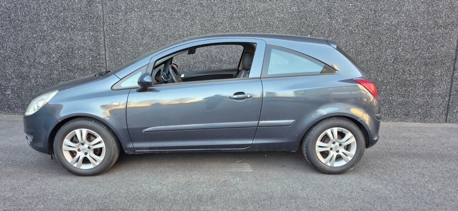 Opel Corsa 1.2 essence+GPL, Entreprise, https://public.car-pass.be/vhr/b899c85b-2a47-4b1b-a4e2-62ee563e8b2f, Corsa, Essence