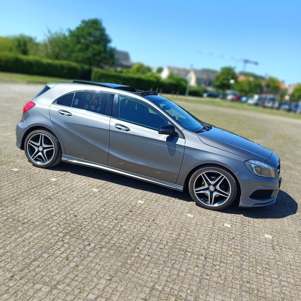 Mercedes-Benz A180, 90 kW, 4 portes, Noir, 5 places