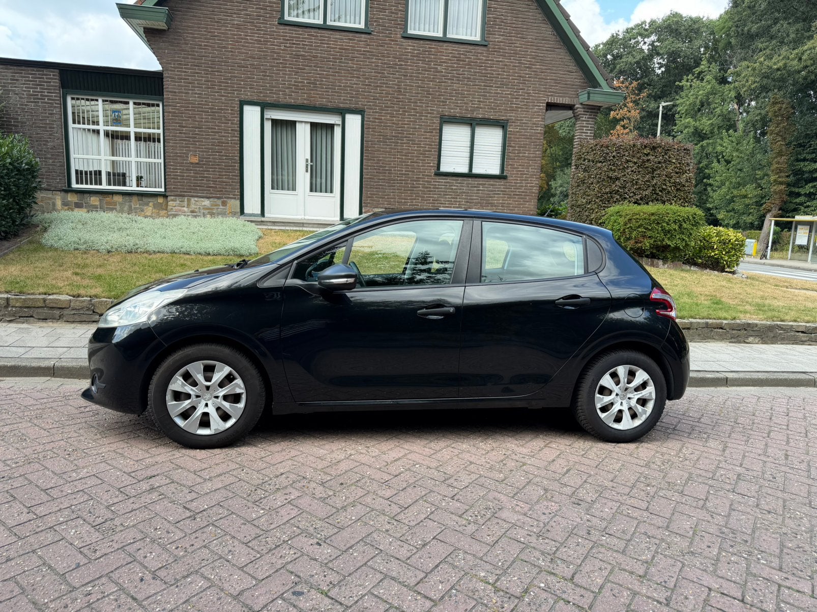 Peugeot 208, essence 1.2i, 092000km, Euro5, climatisation, Autos, Euro 5, Entreprise, Boîte manuelle, Entretenue par le concessionnaire