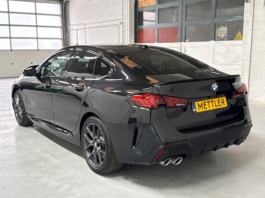 BMW 2-serie Gran Coupé M235 xDrive M Sport, 360 camera, Har, Auto's, Automaat, Gebruikt, 4 cilinders, Zwart