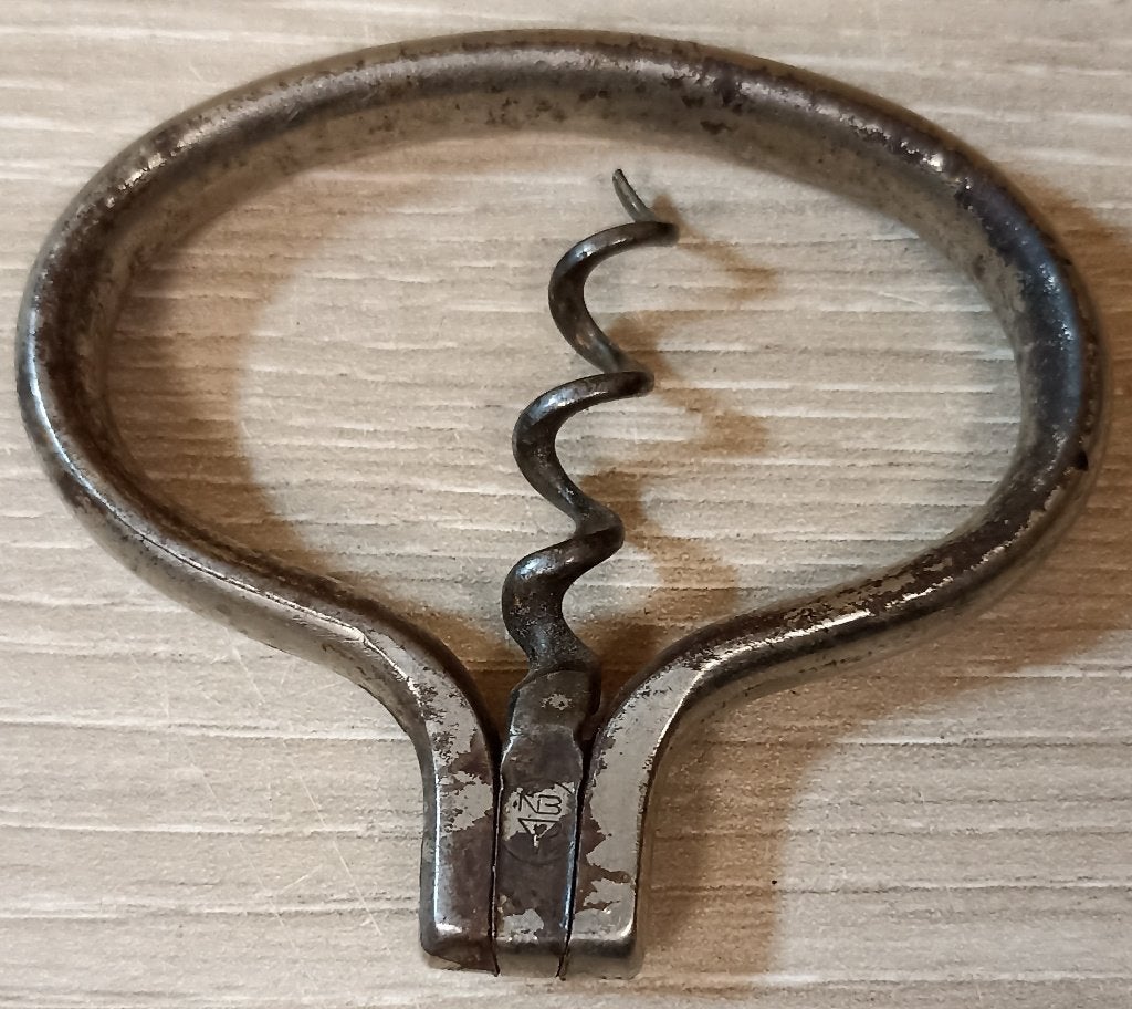 Rare tire-bouchon Allemand D.R.G.M. (Houffalize) ww2, Collections, Envoi, Armée de terre, Autres types