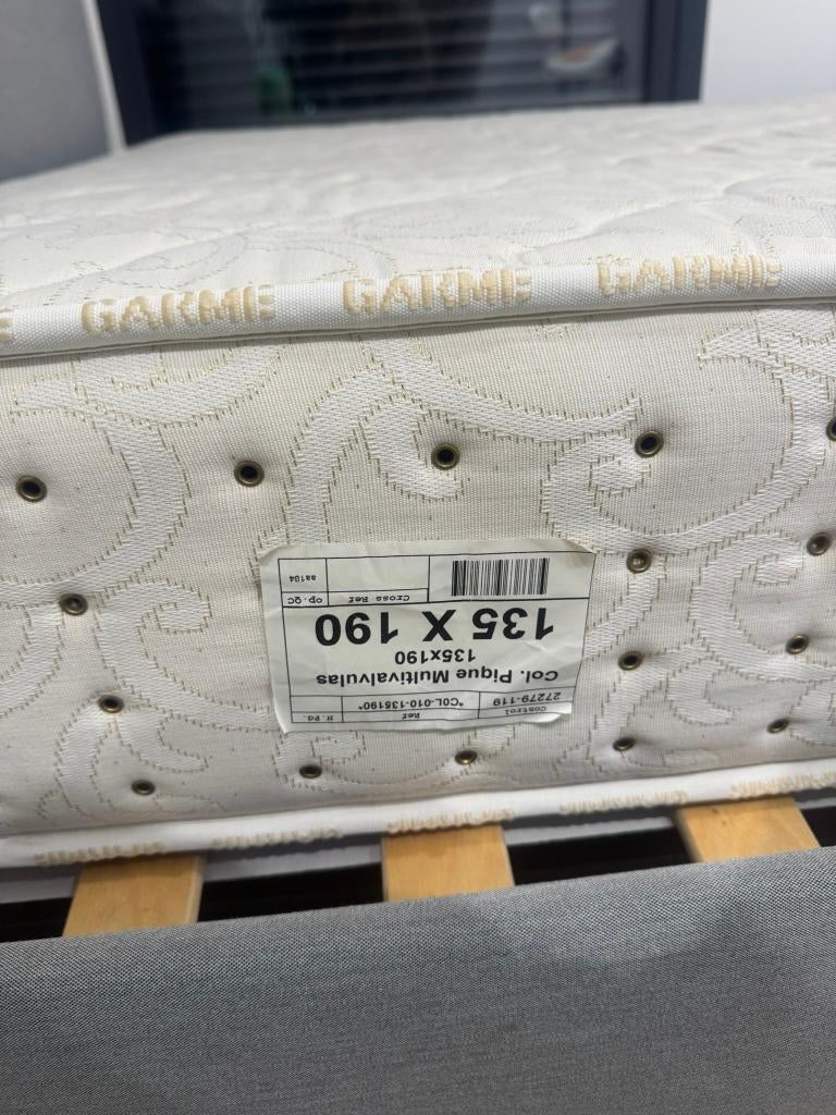 Colchón 135x190 en muy buen estado – cómodo, Ophalen, Matras, Nieuw, Tweepersoons