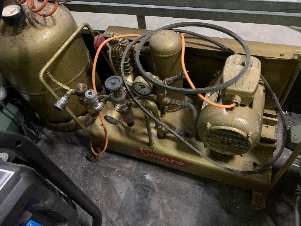 OUDE COMPRESSOR, Doe-het-zelf en Bouw, Compressors, Ophalen, Gebruikt, Geluidgedempt