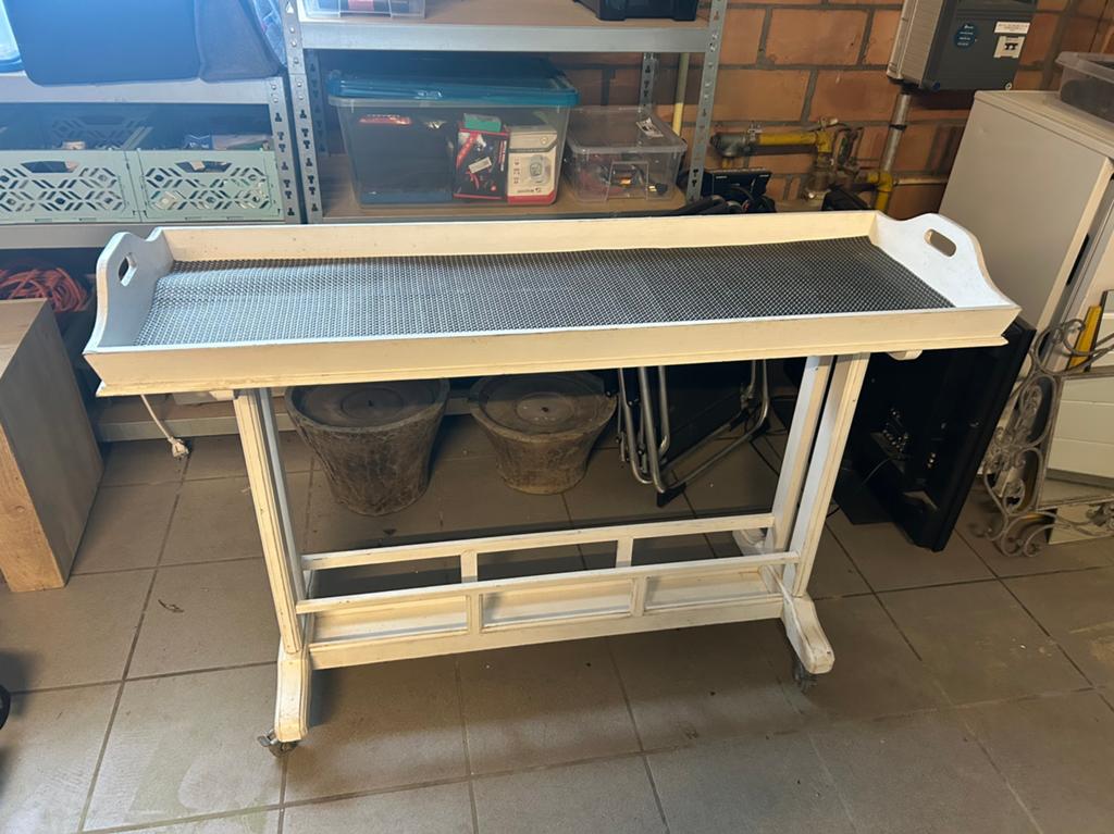 Tafel / rek buiten of binnen op wielen, Ophalen, Gebruikt