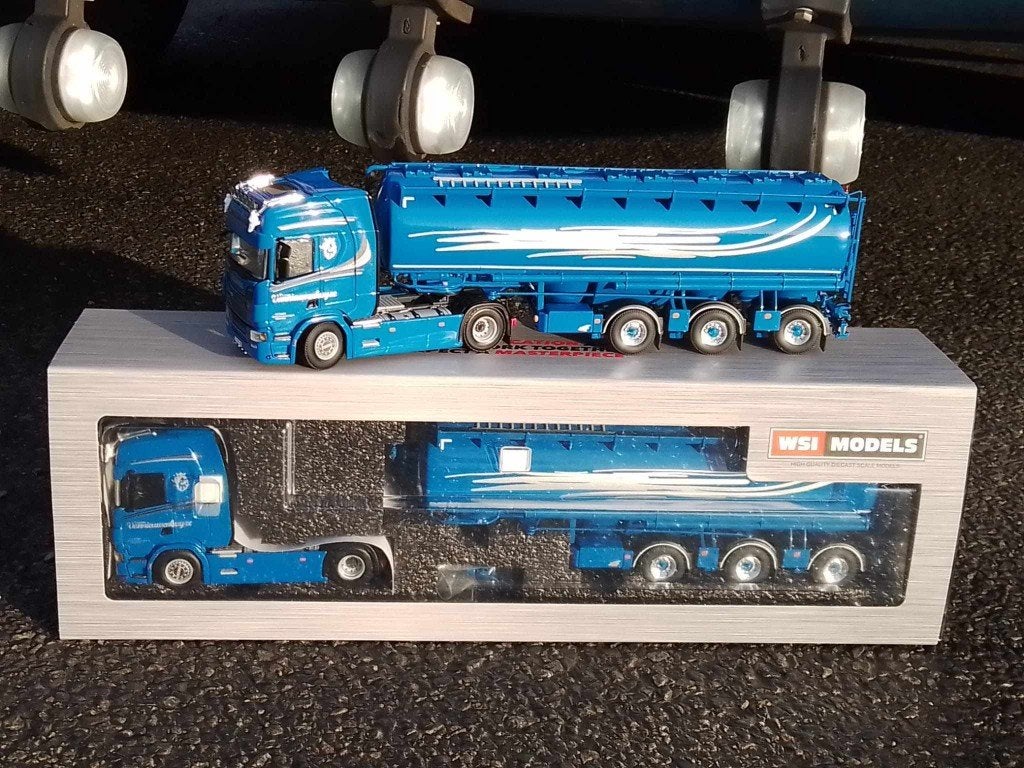 Scania Vannieuwenhyze, Hobby en Vrije tijd, Modelauto's | 1:50, Ophalen of Verzenden, Nieuw, Bus of Vrachtwagen, Wsi