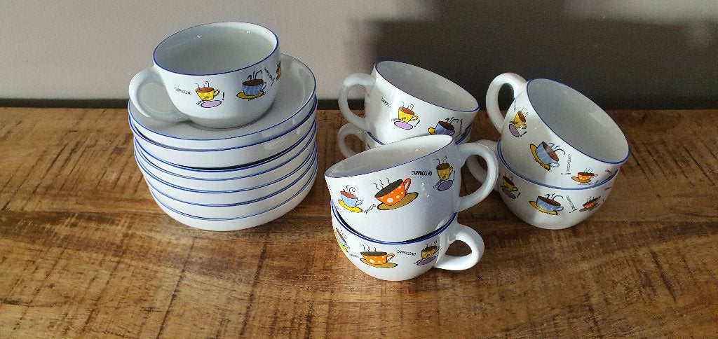 Set cappucinotassen en ondertassen, Enlèvement, Comme neuf