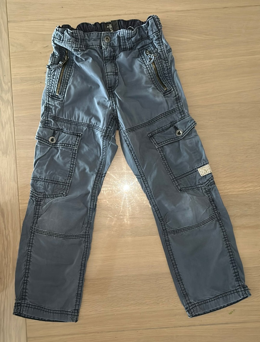 Lange broek met knoopsband maat 122, Ophalen of Verzenden, Zo goed als nieuw, Jongen, Broek