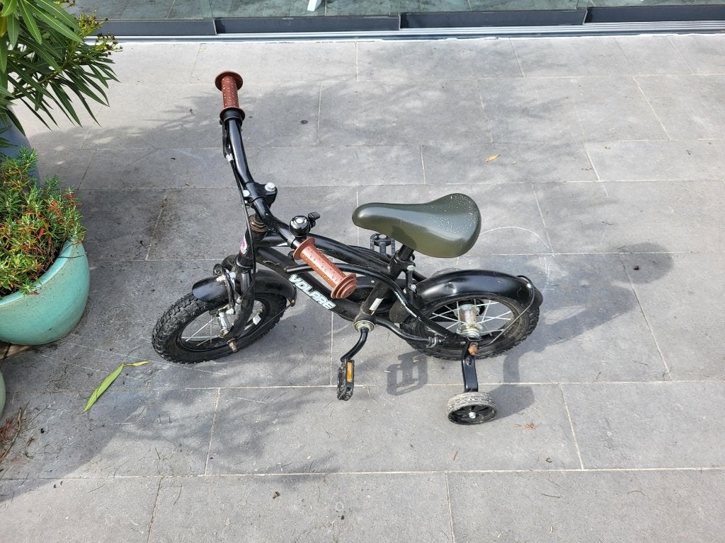 Volare Black Cruiser 14 inch, Fietsen en Brommers, Ophalen, Terugtraprem, Zijwieltjes, Gebruikt