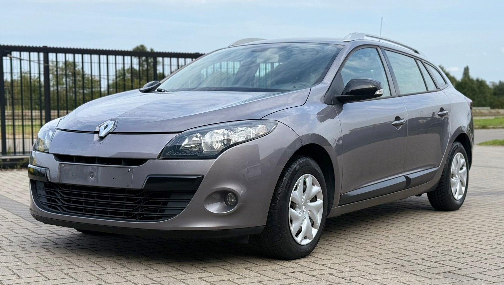 RENAULT MEGANE - DIESEL - 2012 - 222 000 KM - MANUELLE, Autos, Achat, Boîte manuelle, Noir, 5 portes