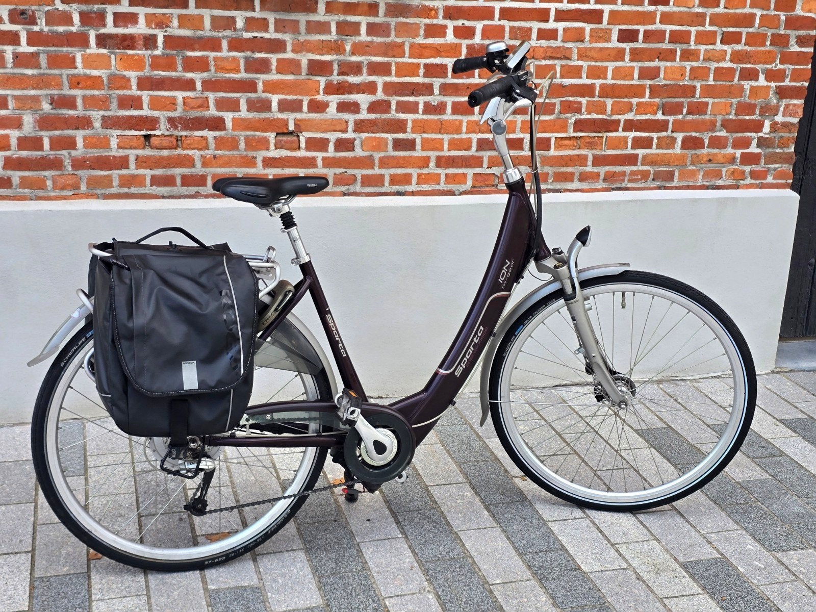 vélo électrique Sparta avec 900 km, Sparta, 47 à 51 cm, 50 km par batterie ou plus, Comme neuf
