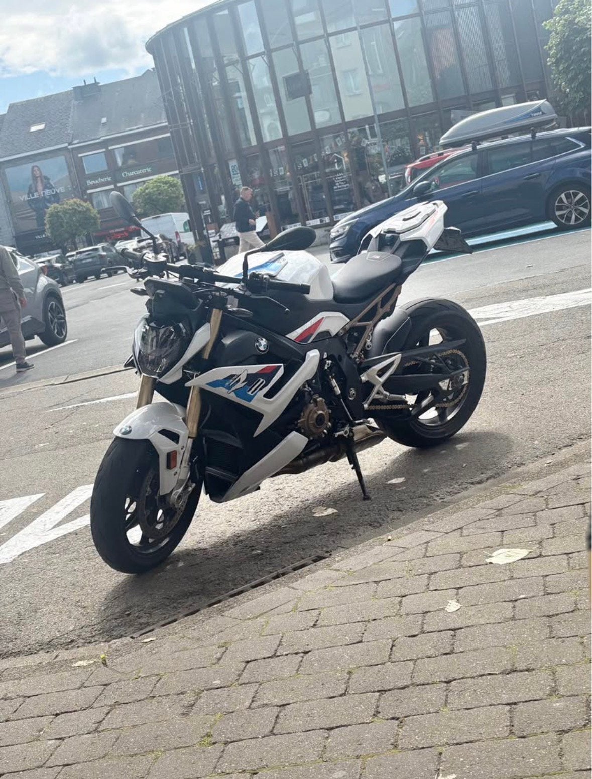 S1000R 2023 full pack, Motos, Particulier, 4 cylindres