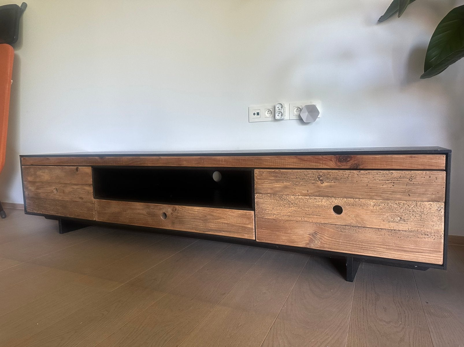 TV-meubel in massief hout, Enlèvement, Comme neuf