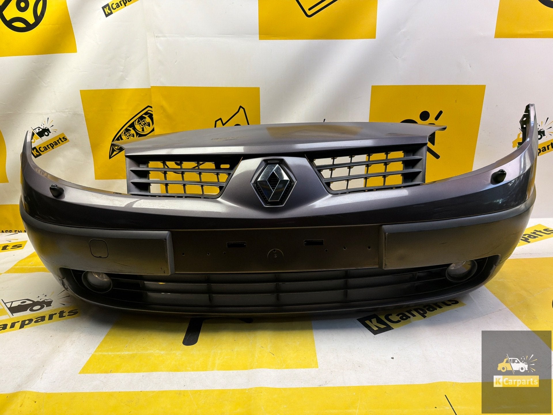 Renault Scenic Voorbumper origineel 6200139523 03-2009, Renault Group, Gebruikt, Contact.group@renault.com, Bumper