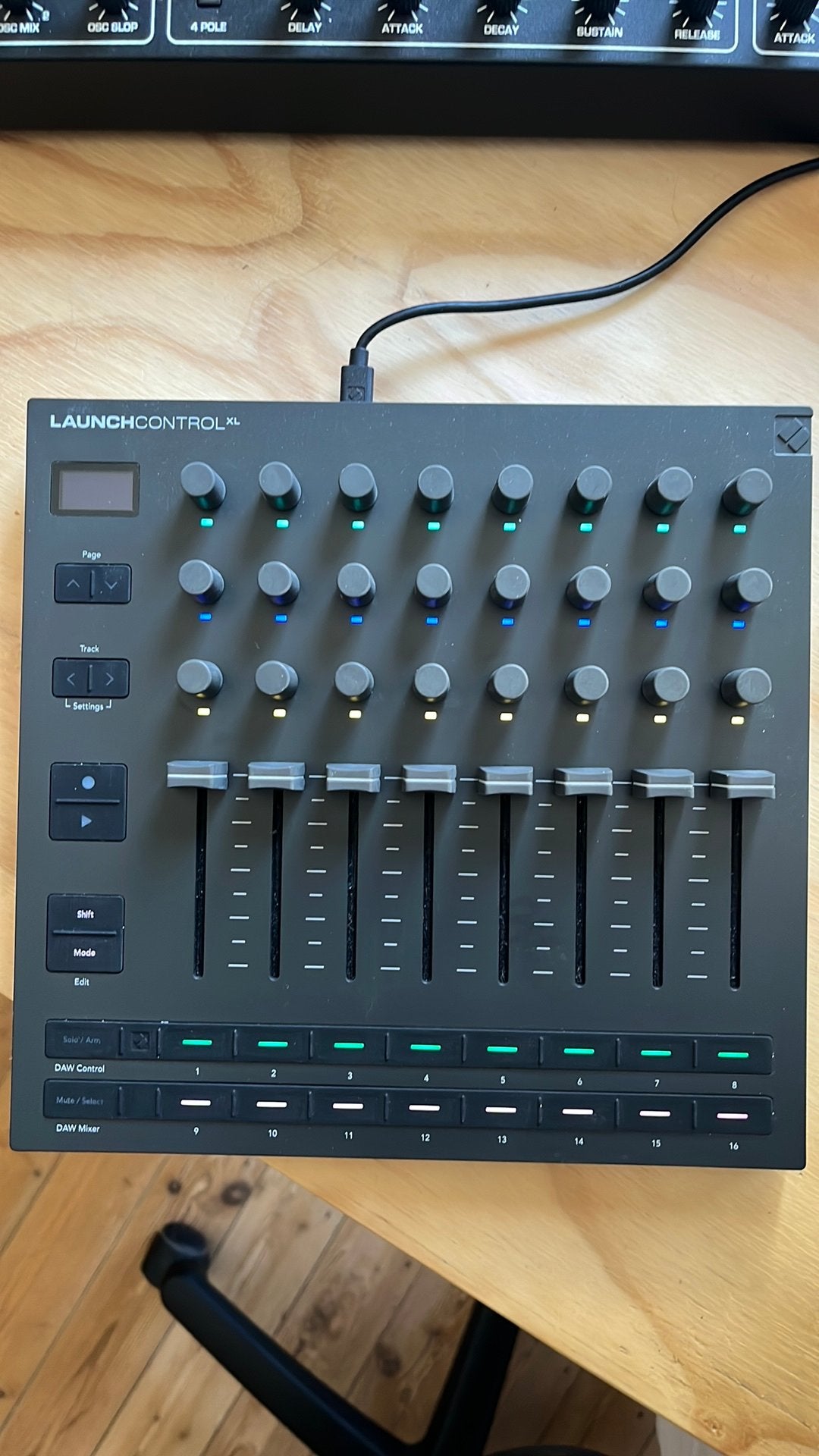 Novation Launch Control XL mk3, Muziek en Instrumenten, Midi-apparatuur, Ophalen of Verzenden, Zo goed als nieuw