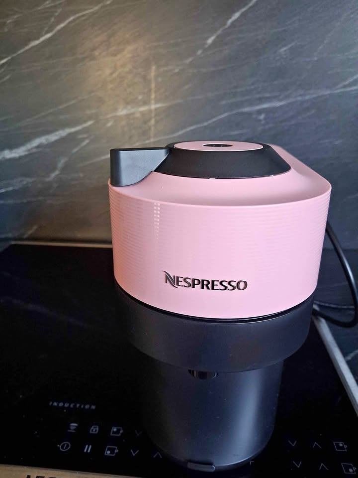 Nespresso Vertuo, Neuf, Réservoir d'eau amovible, Dosettes et capsules de café, Enlèvement