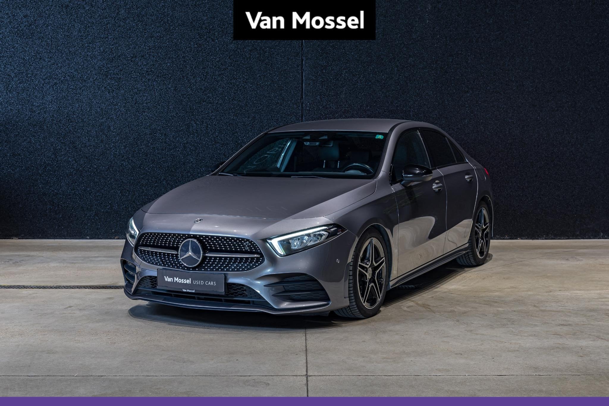 Mercedes-Benz A-Klasse A 180 d Business Line (automatique), Euro 6, Entreprise, Noir, 5 portes