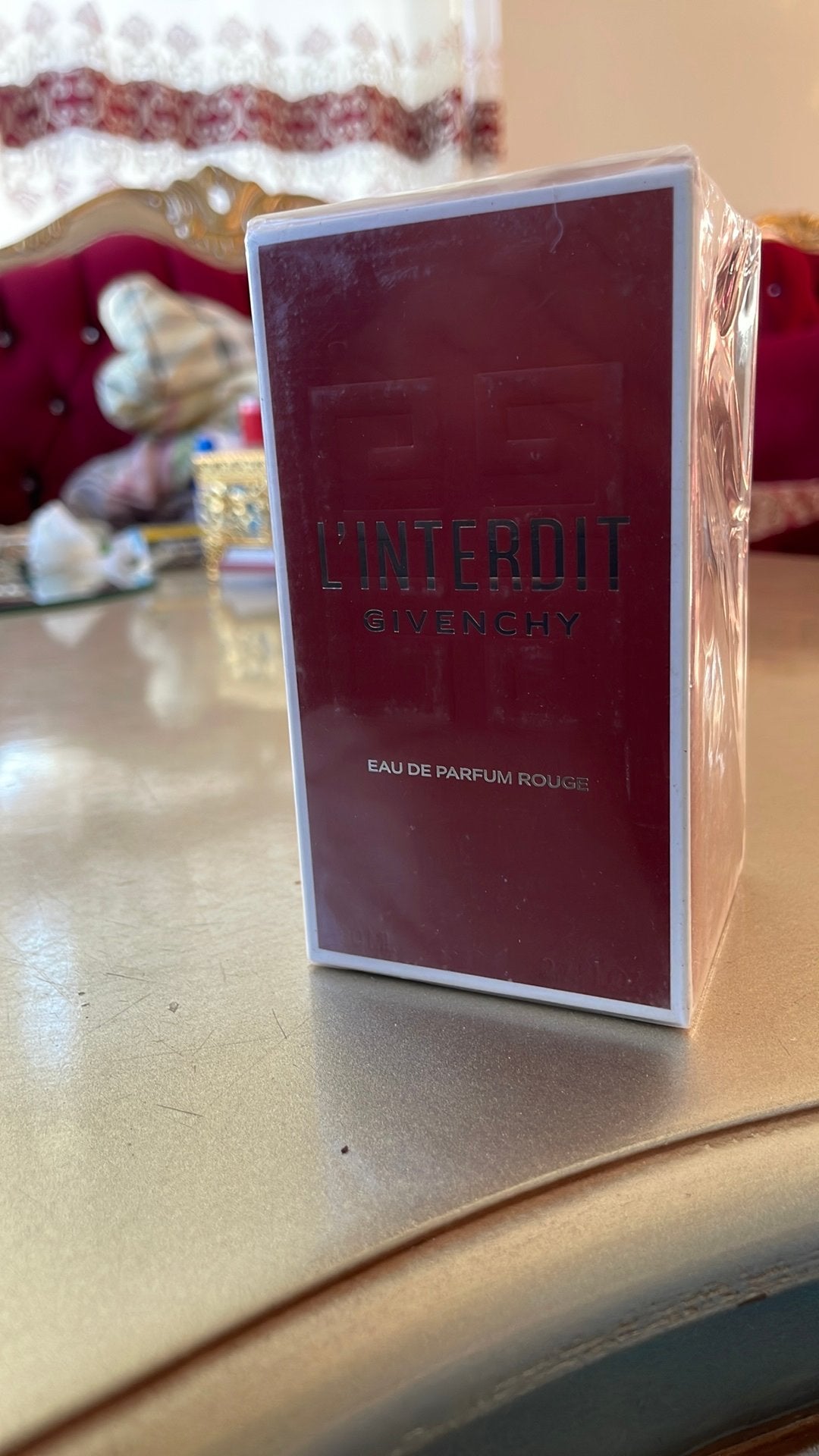GIVENCHY L’INTERDIT PARFUM, Ophalen, Zo goed als nieuw