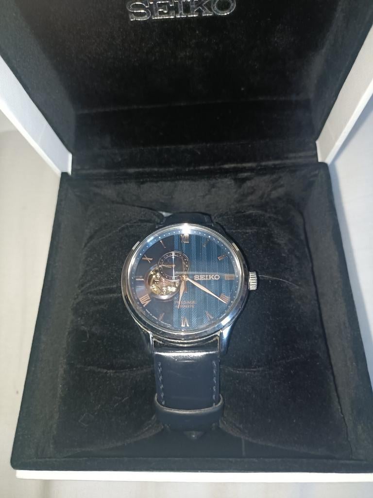 SEIKO AUTOMATISCHE PERSING, Handtassen en Accessoires, Horloges | Heren, Nieuw, Polshorloge, Seiko, Staal, Leer, Ophalen of Verzenden