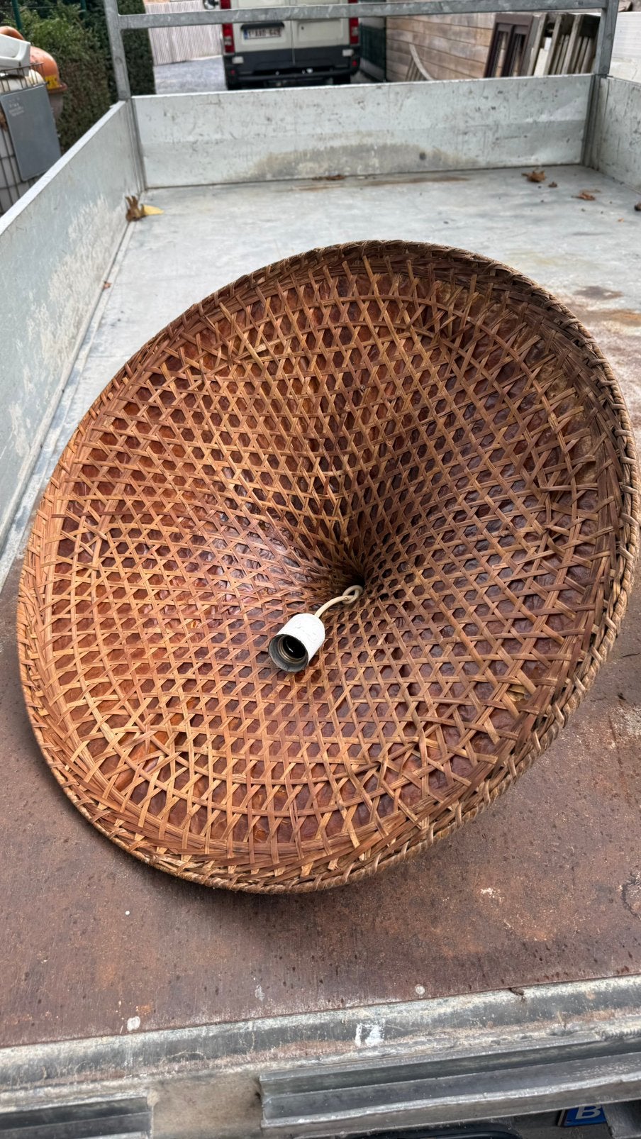 Vintage rotan hanglamp, Ophalen