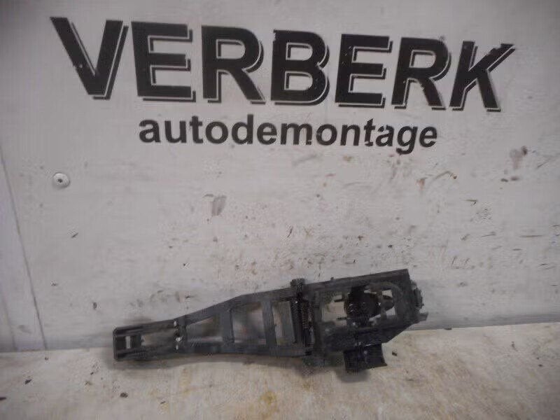 PORTIERSLOT LINKS VOOR Ford Focus 2 (3m51r22436ad), Enlèvement ou Envoi, Henry-Ford-Straße 1 50735 Köln, DE, Ford-Werke GmbH, Kunden@ford.com