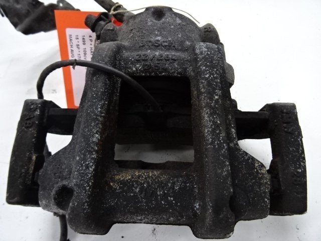 ETRIER DE FREIN AVANT GAUCHE BMW 1 serie (F21), Utilisé, BMW, Petuelring 130
80809  München, DE, Bayerische Motoren Werke AG