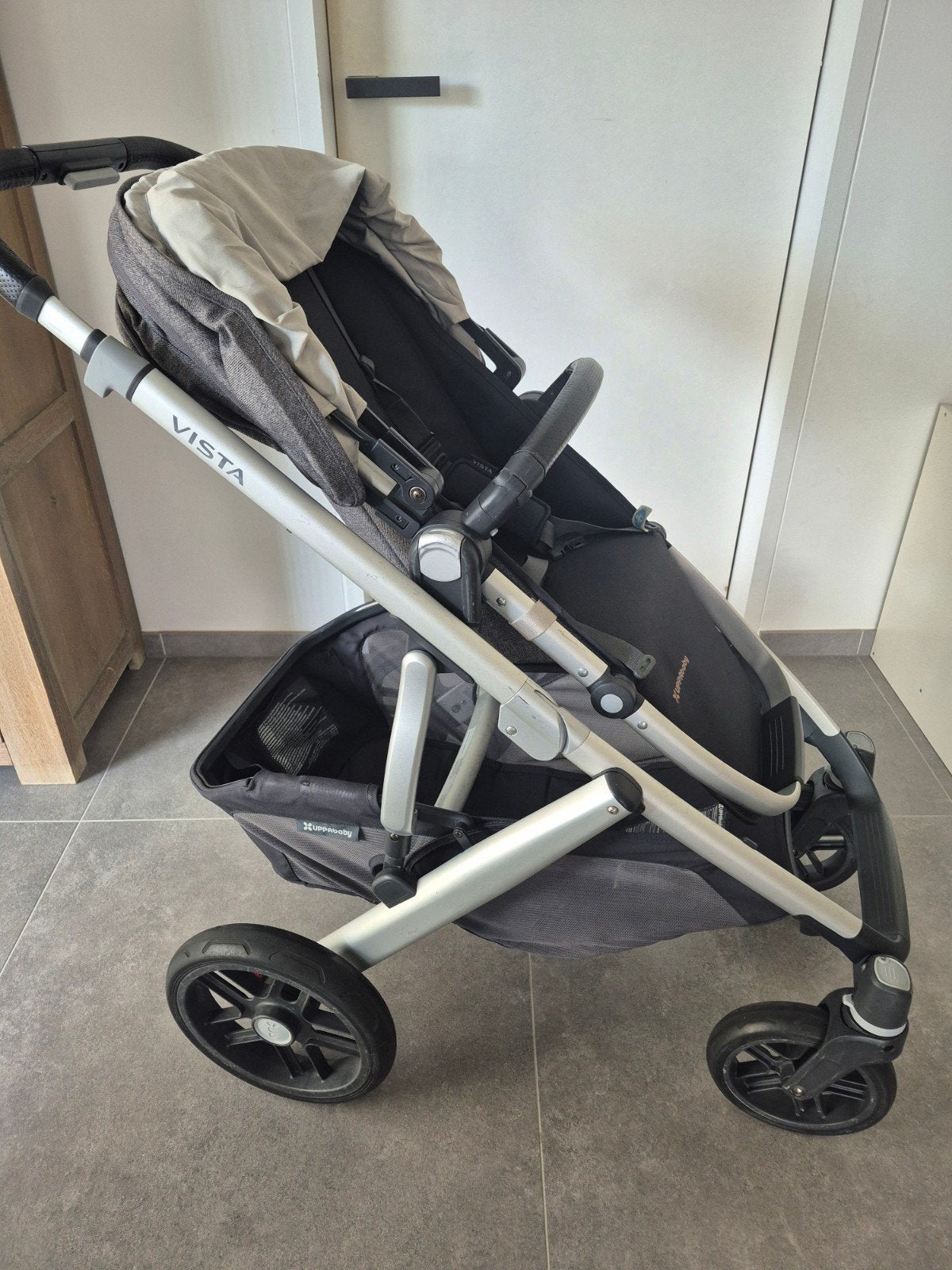 Uppababy vista V2, Enfants & Bébés, Poussettes & Combinaisons, Poussette, Enlèvement