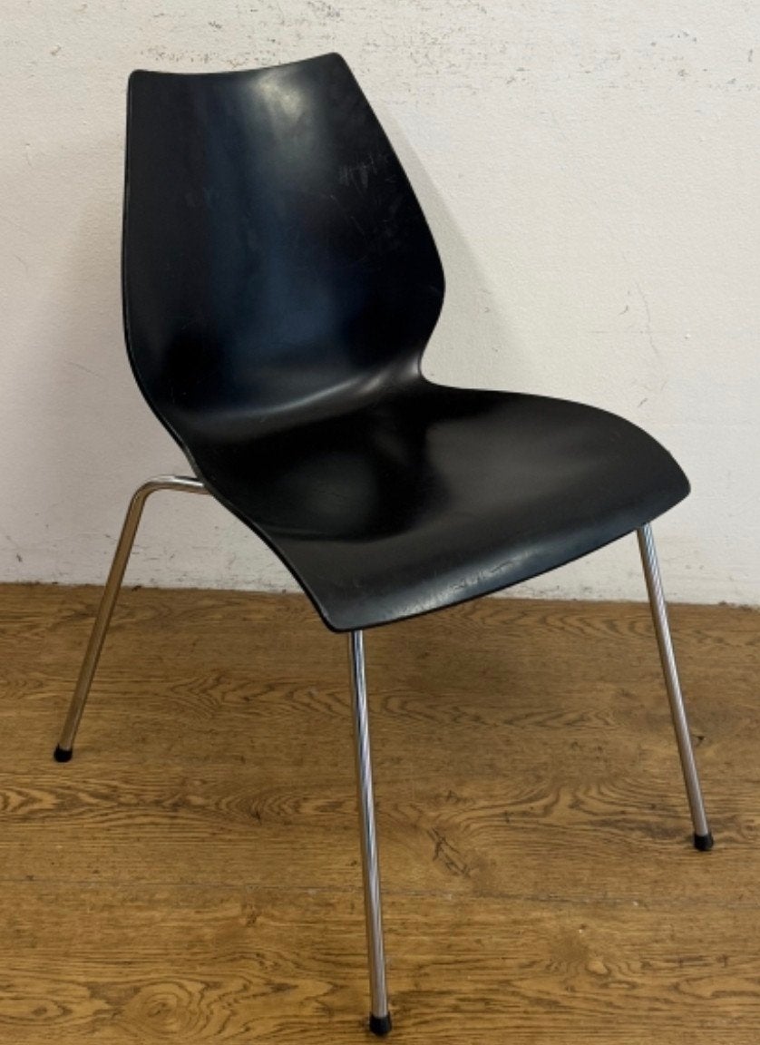 134 kartell design MAUI stapelbare horeca kuip stoelen retro, Huis en Inrichting, Stoelen, Gebruikt, Vijf, Zes of meer stoelen