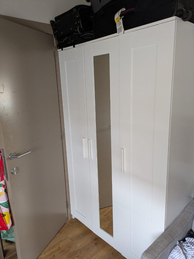 Wardrobe with 3 doors, white,117x50x190 cm, Ophalen, 100 tot 150 cm, Zo goed als nieuw, 150 tot 200 cm