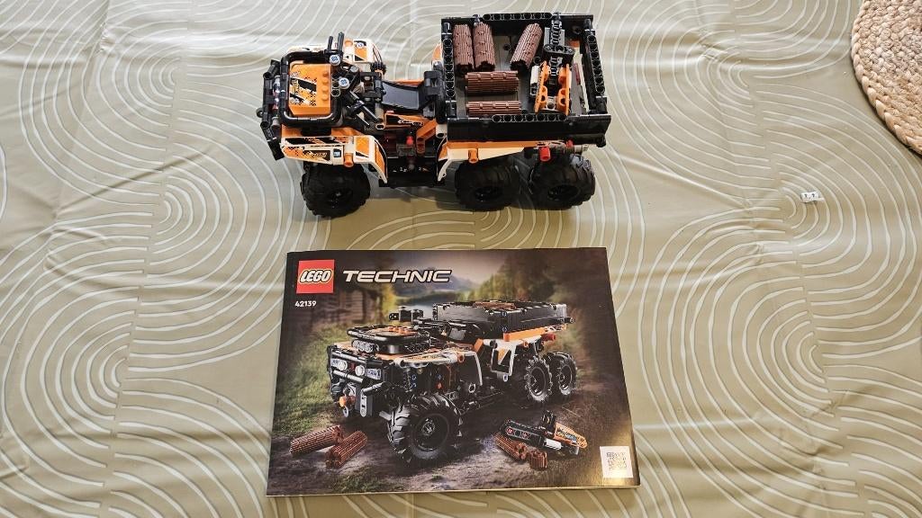LEGO Technic All-Terrain Vehicle 42139, Ophalen, Zo goed als nieuw, Complete set, Lego
