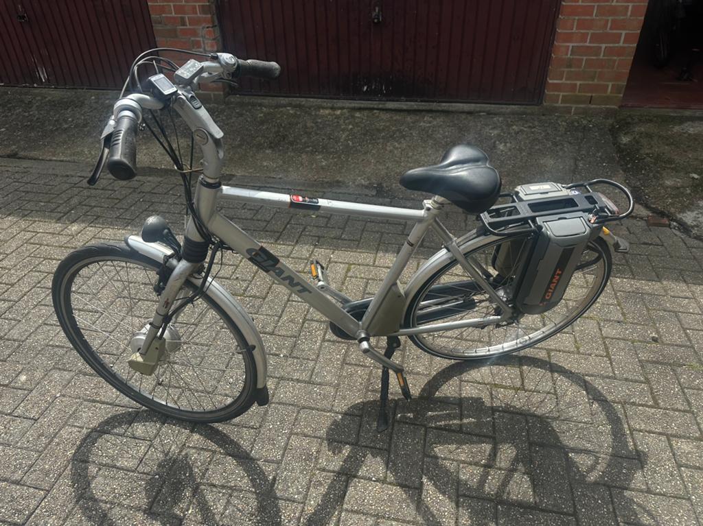 Giant maat L elektrische fiets, Fietsen en Brommers, Ophalen, Zo goed als nieuw, 30 tot 50 km per accu, Giant