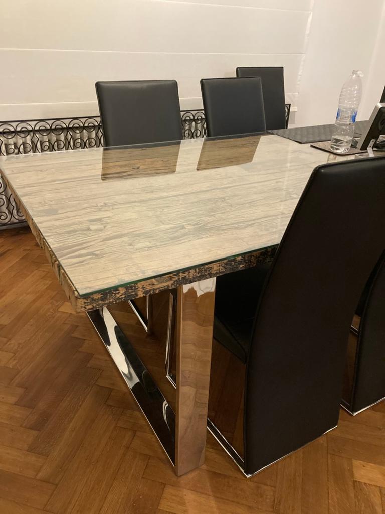 Prachtige tafel in railway hout, Huis en Inrichting, Complete eetkamers, Ophalen, Zo goed als nieuw