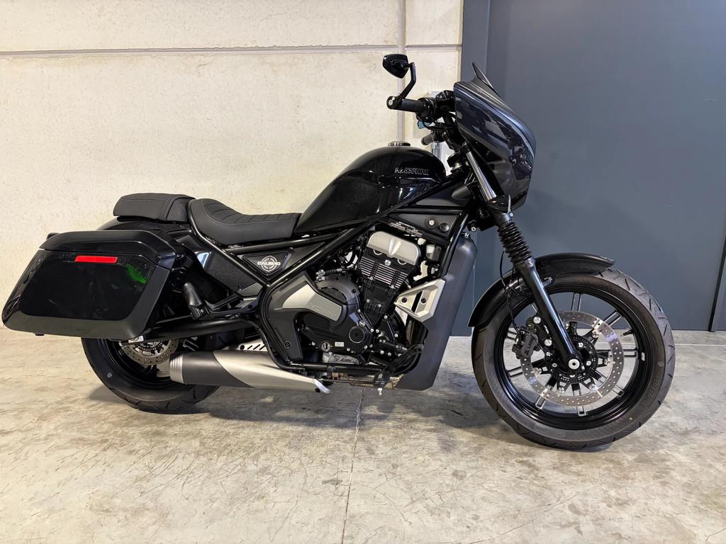 Moto Morini Calibro 700 Bagger in topstaat (bj 2025), 700 cc, Chopper, Bedrijf, Meer dan 35 kW