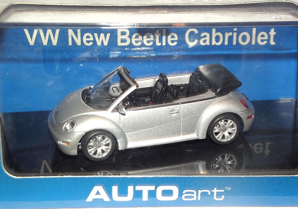 VW Volkswagen Beetle Cabriolet - Echelle 1:43, Enlèvement ou Envoi, Neuf, Voiture