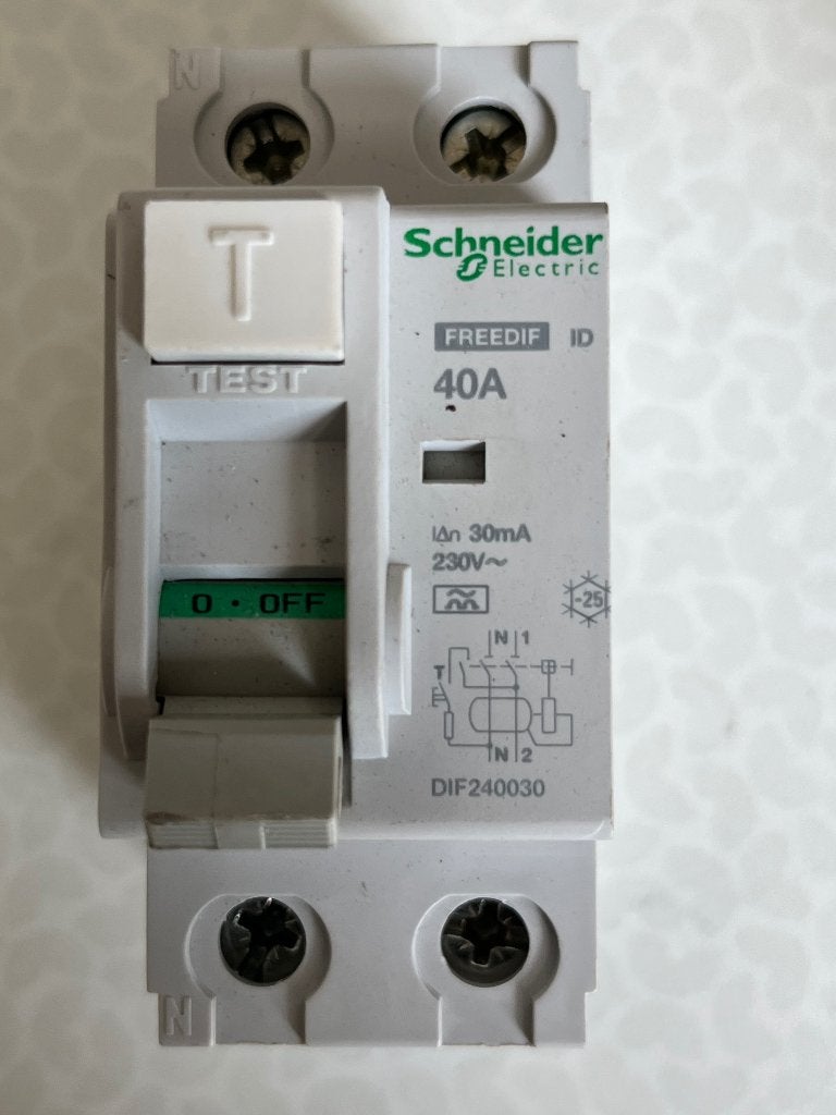 Différentiel Schneider, Enlèvement, Utilisé, Schneider Electric, Autres types