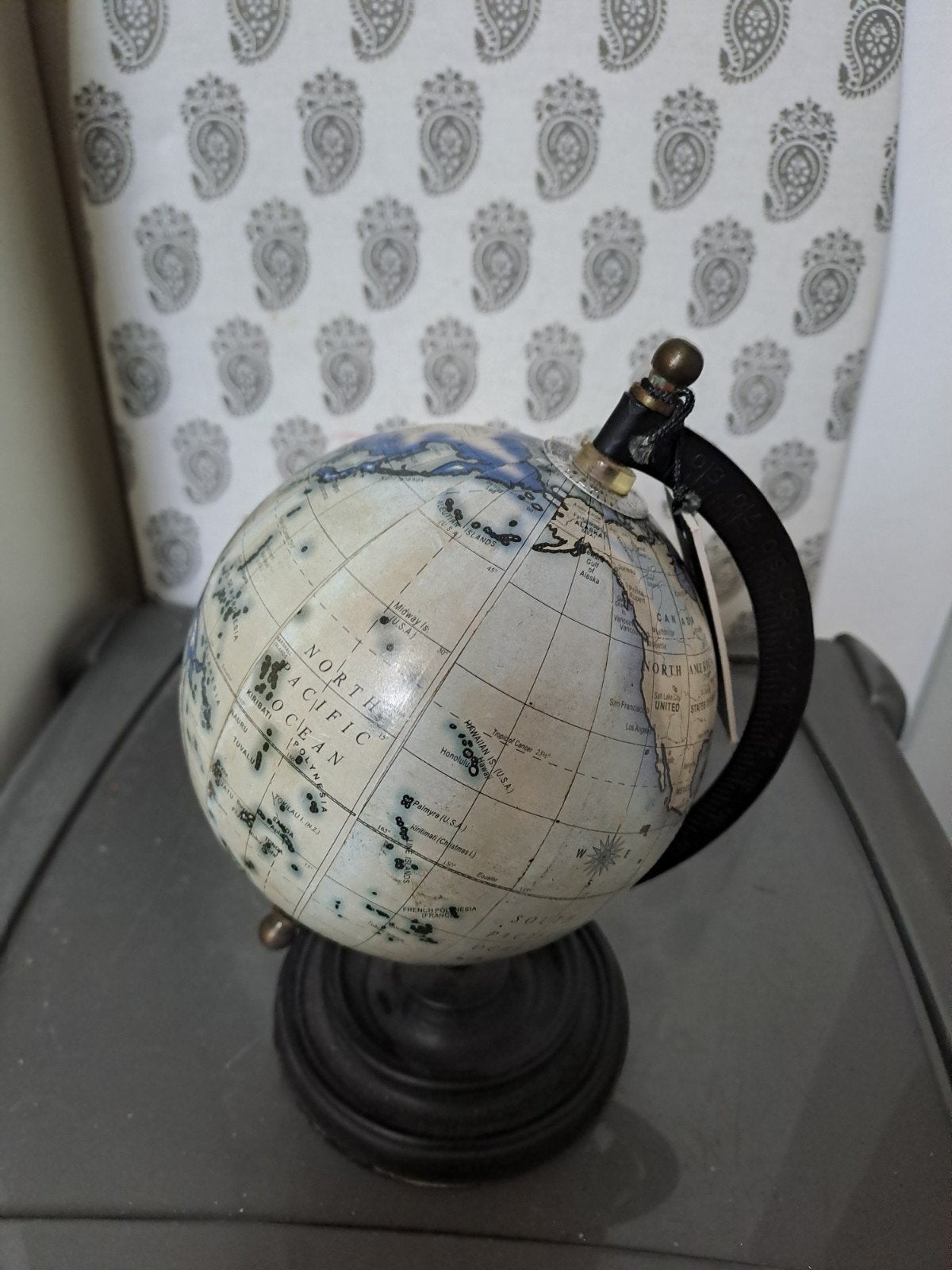 Decoratie kleine wereldbol J-line te koop, Ophalen