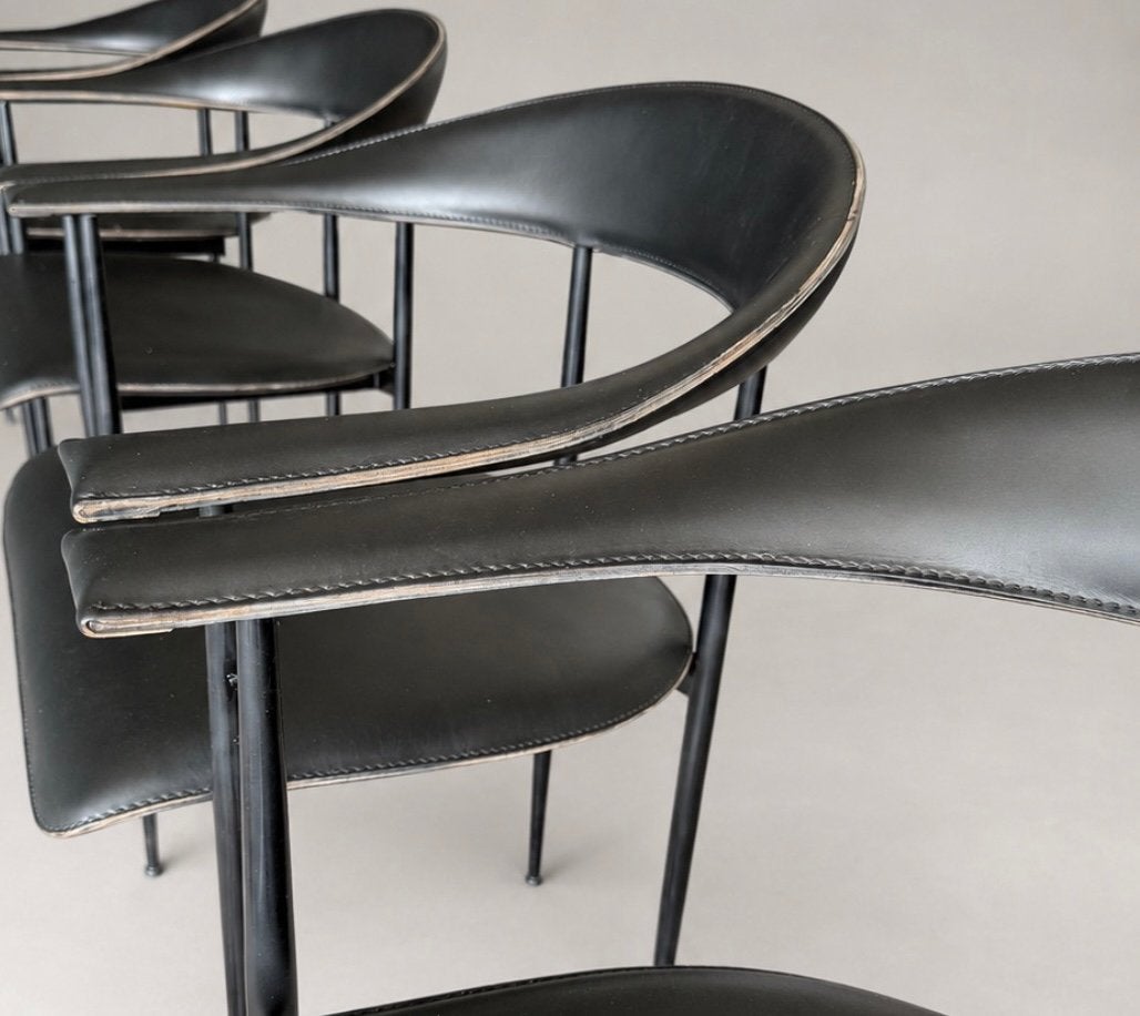 4 vintage Fasem P40 chairs, Vegni & Gualtierotti, zwart leer, Maison & Meubles, Chaises, Vintage Italian Design Vegni, Comme neuf