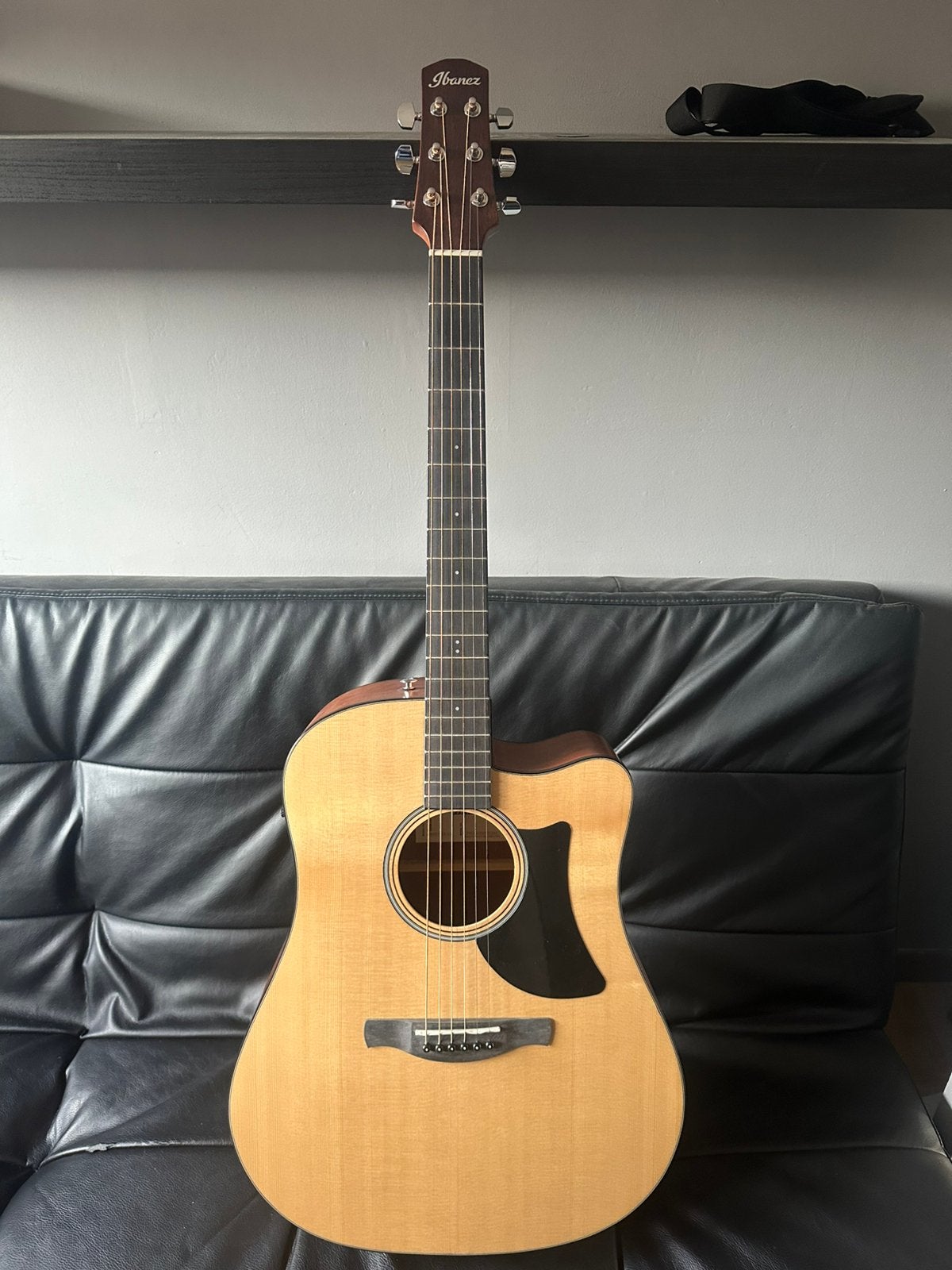 Ibanez akoestische gitaar nieuwstaat, Muziek en Instrumenten, Ophalen, Zo goed als nieuw