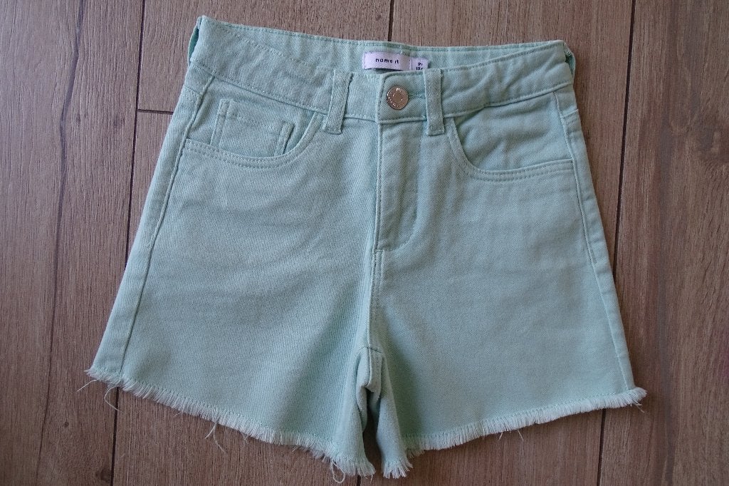 Lichtgroene short NAME IT maat 134, Kinderen en Baby's, Kinderkleding | Maat 134, Broek, Gebruikt, NAME IT., Meisje