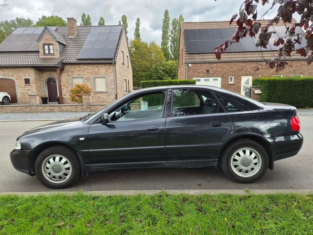 Audi A4 1.9TDI 110Cv (très bon état), Autos, Achat, 4 portes, Boîte manuelle, A4