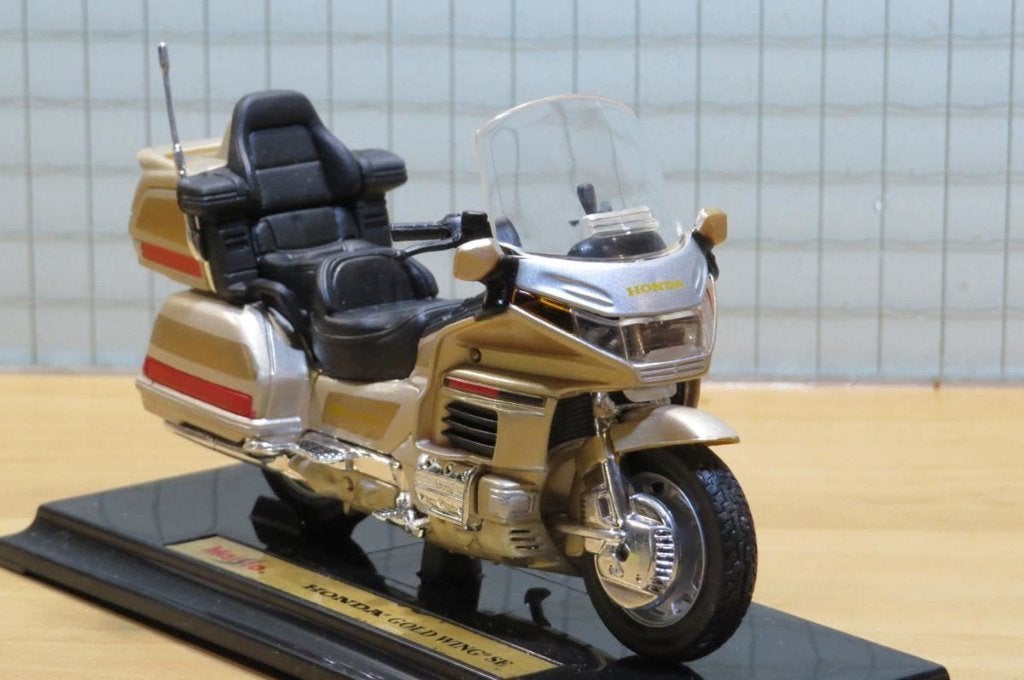 Honda GL1500 Goldwing goud 1:18 maisto, Ophalen of Verzenden, Nieuw, Motor, Maisto