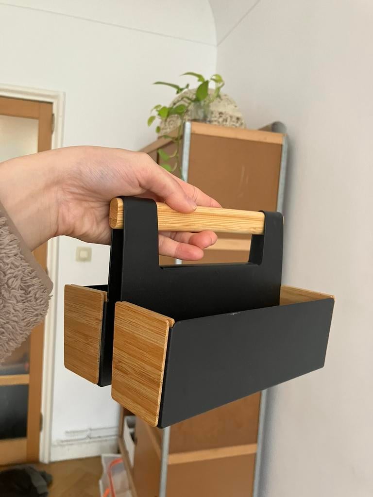 Stationary organiser, Enlèvement, Comme neuf