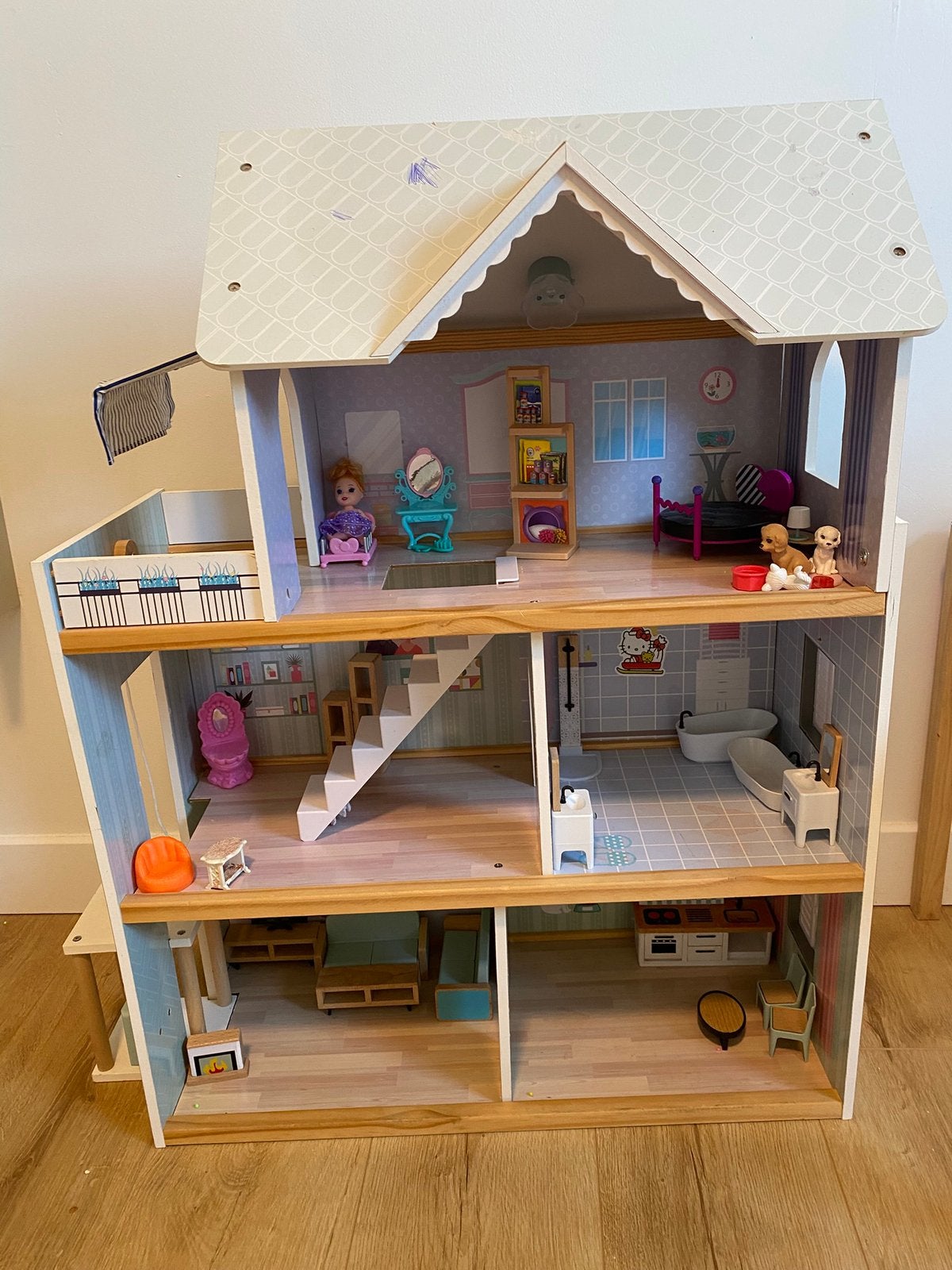Houten poppenhuis, Kinderen en Baby's, Speelgoed | Poppenhuizen, Ophalen, Zo goed als nieuw, Poppenhuis